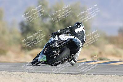 media/Oct-04-2025-CVMA (Sat) [[408bcdd6e4]]/Race 13-Amateur Supersport Open/